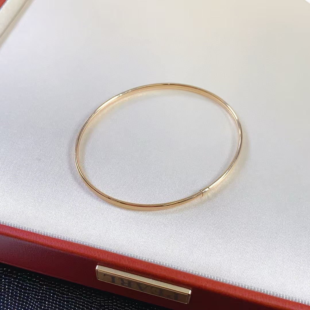 Custom order 18K solid gold bangle