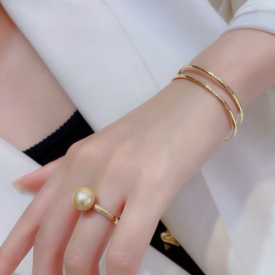 Custom order 18K solid gold bangle