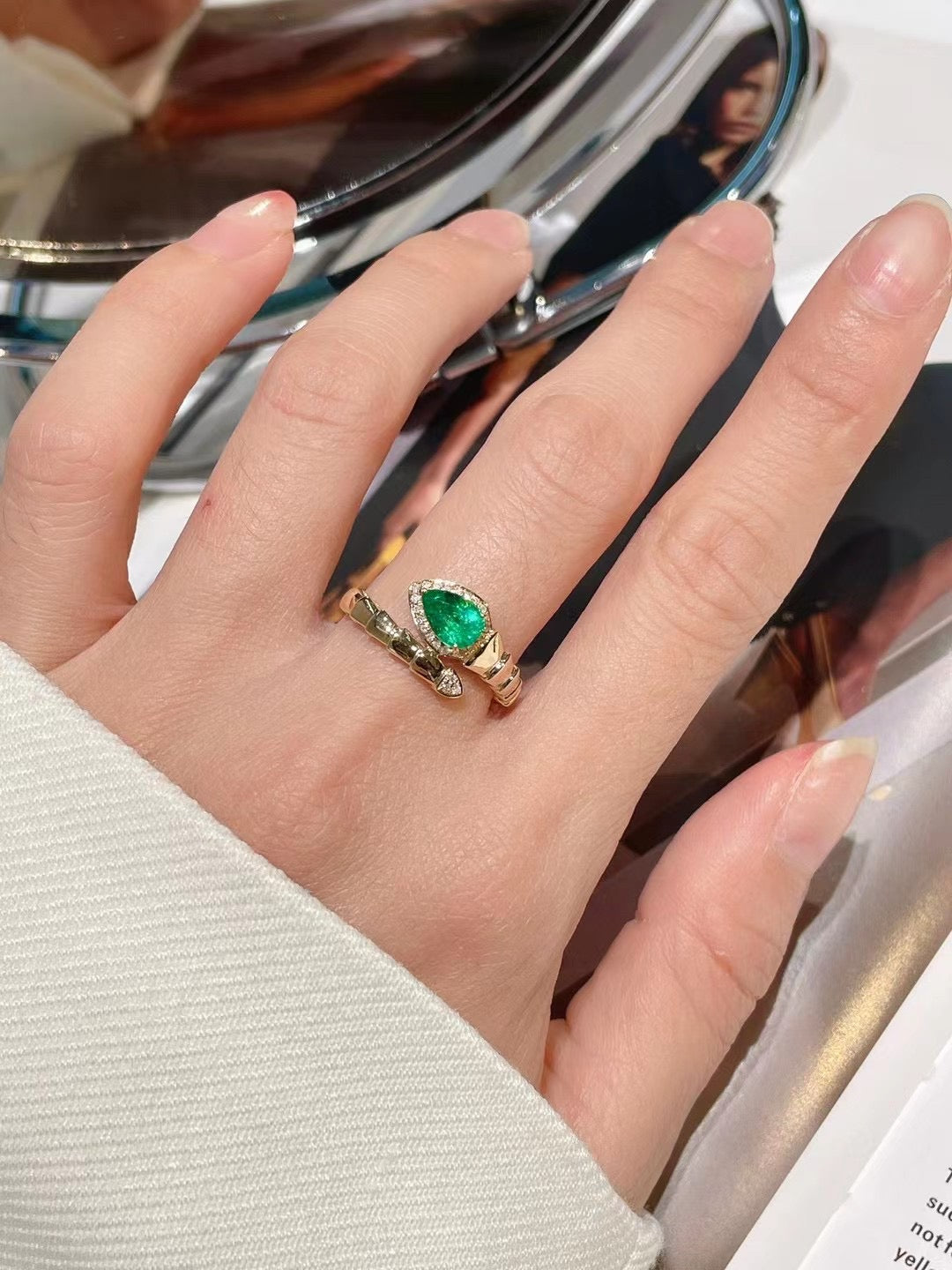 18K solid gold Emerald Diamond Snake band