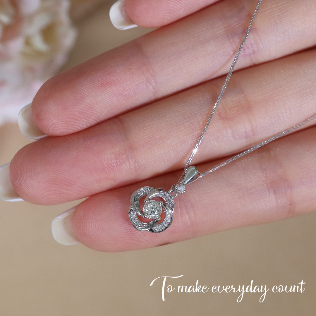 Lucky Clover Diamond Pendant Necklace, 18K Solid Gold Diamond Pendant Necklace
