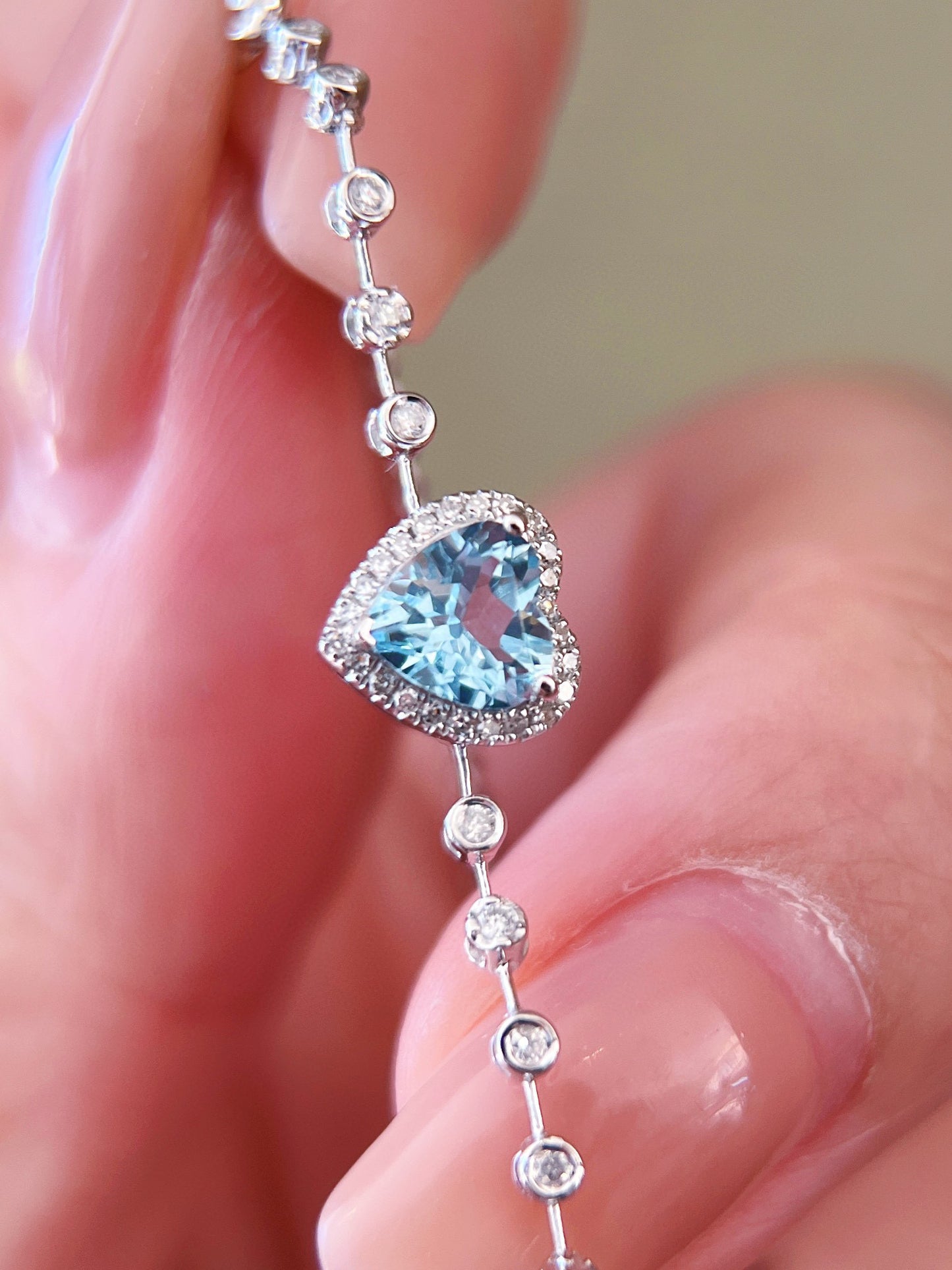 18K Solid gold Aquamarine Diamond Heart bracelet