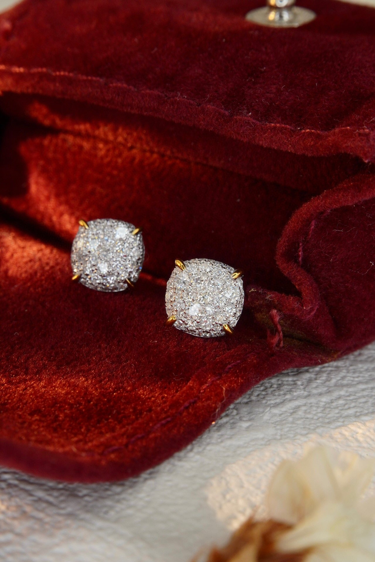 Classic 18K Solid Gold Diamond Stud Earrings