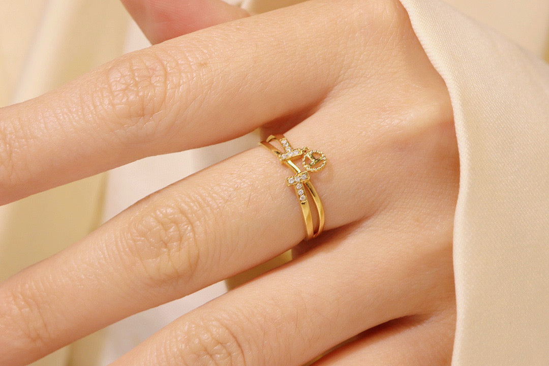 18K Solid Gold Diamond T Band