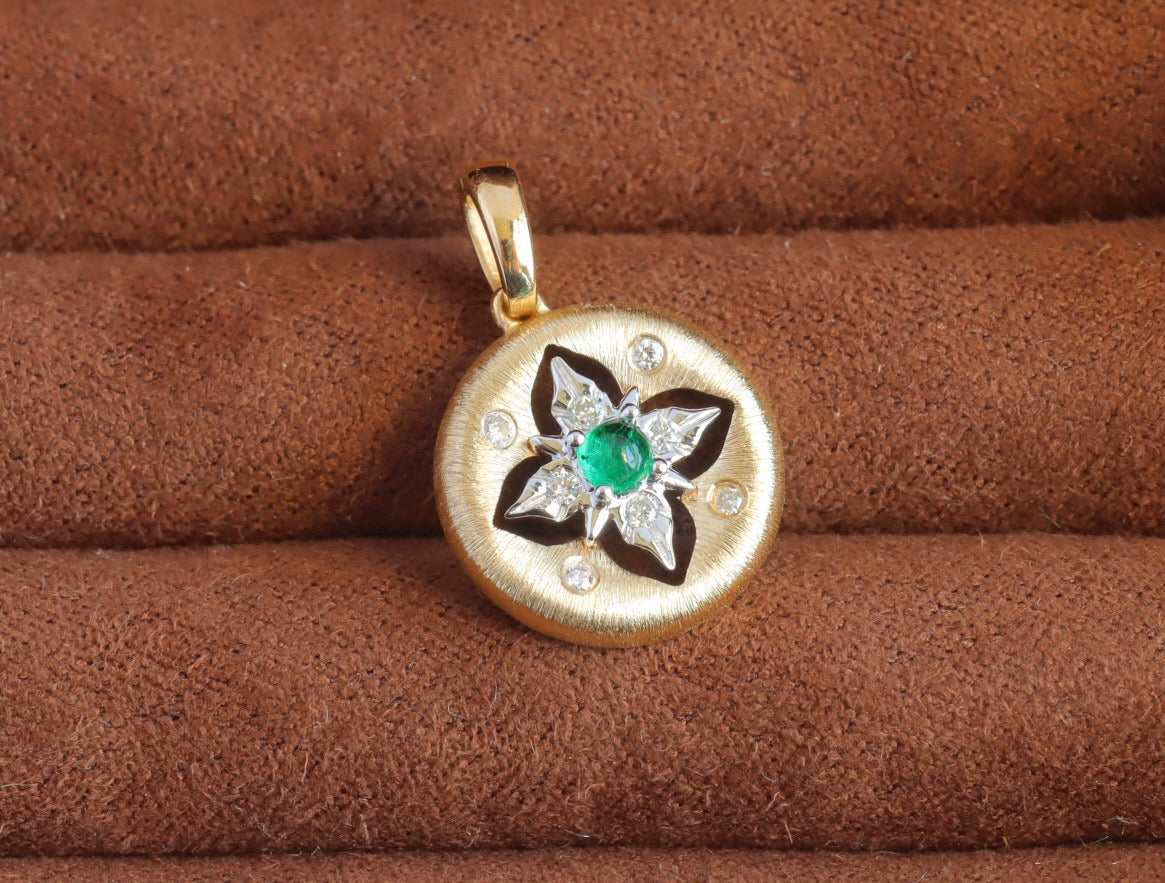 18K Solid Gold Emerald Diamond Clover Pendant Necklace