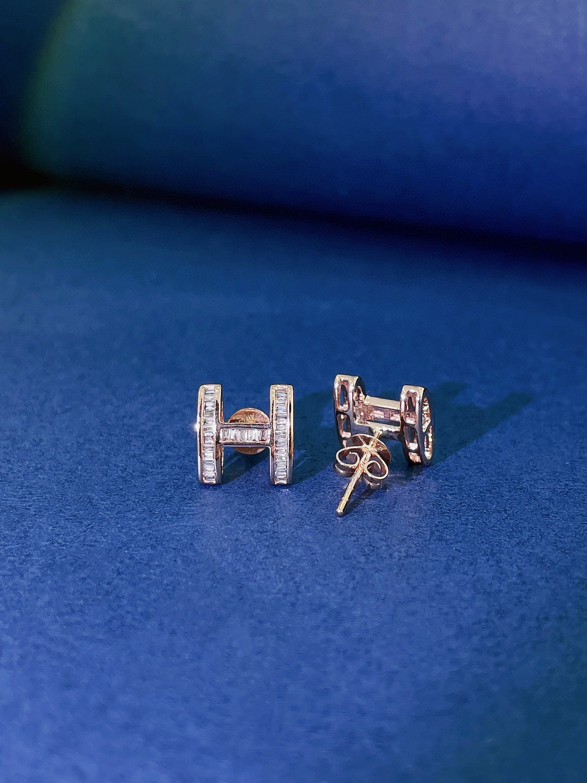 Vintage 18K Solid Gold H Diamond Stud Earrings