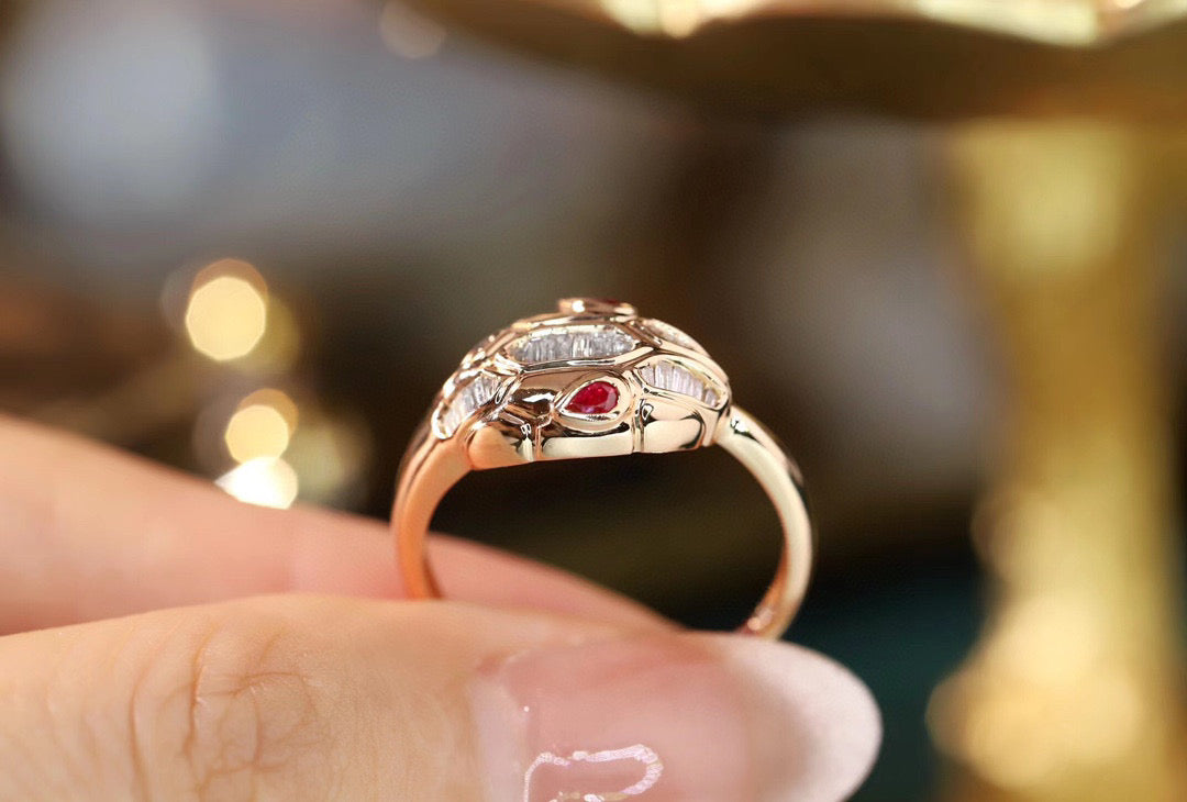 Vintage 18K Solid Gold Ruby Diamond Snake Ring