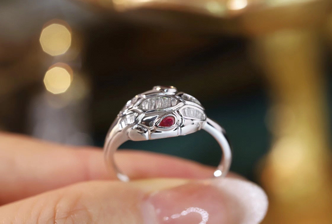 Vintage 18K Solid Gold Ruby Diamond Snake Ring