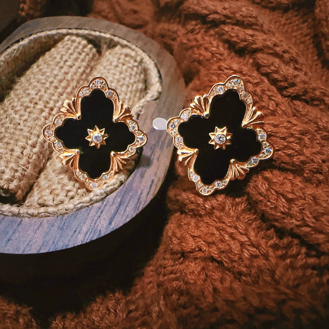 Vintage 18K Solid Gold Diamond Four Leaf Flower Stud Earrings