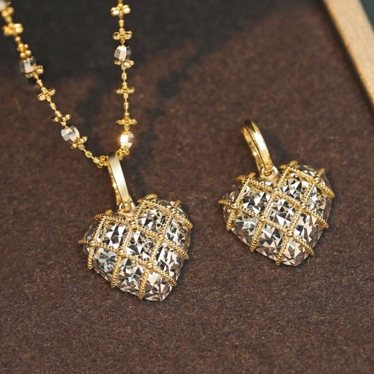 Vintage 18K solid gold two tone Heart Pendant/ checker Heart pendant