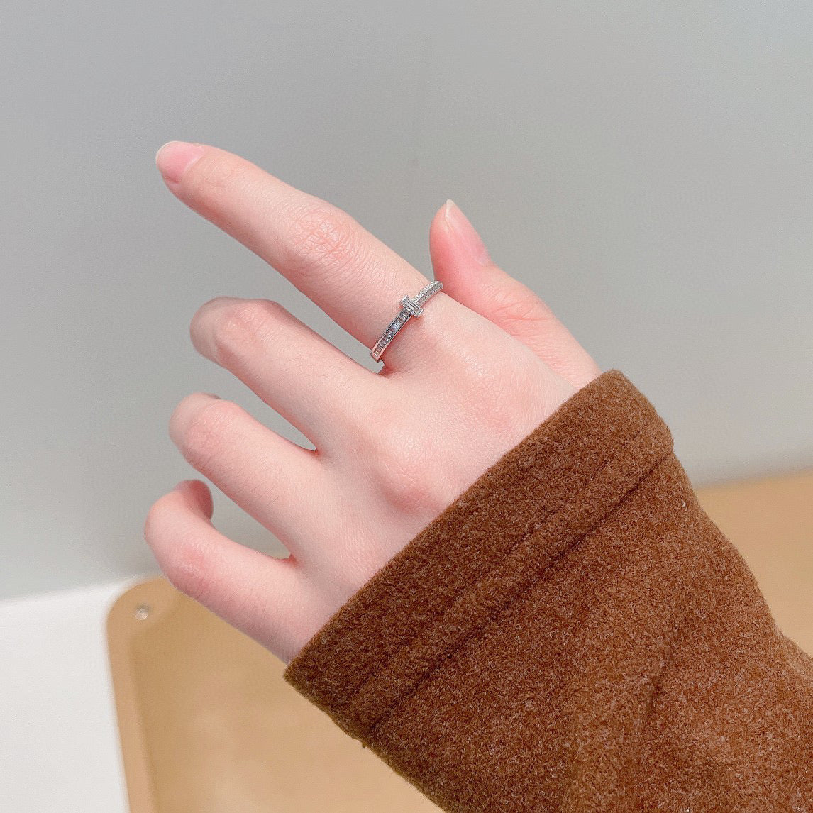 Vintage Gold Genuine Diamond T Band/Real 18K Solid Gold Diamond T Ring/Wedding,Engagement Ring/Dainty Diamond Band/ Gift for her