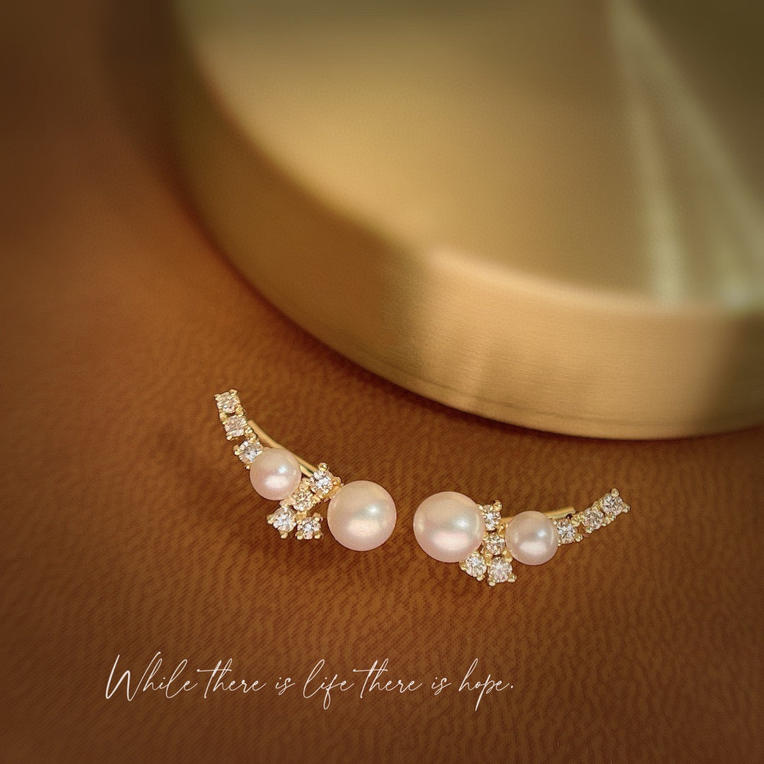 Art Deco 18K Solid Gold Diamond and natural fresh pearls hoop earrings