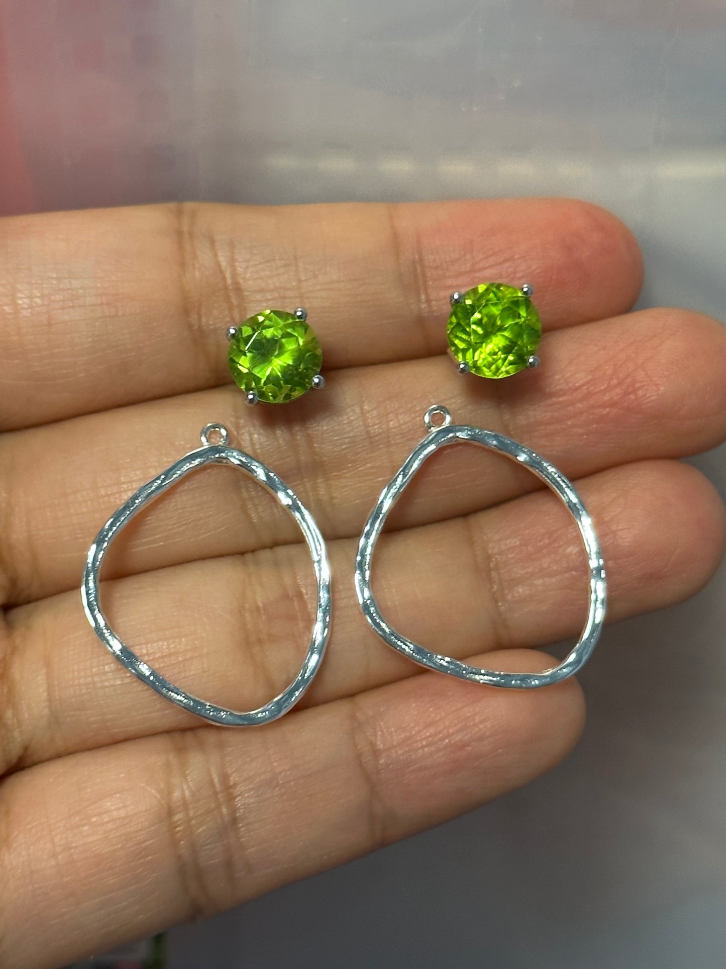 925 Sterling silver peridot Earrings/birthday gift / SPE001