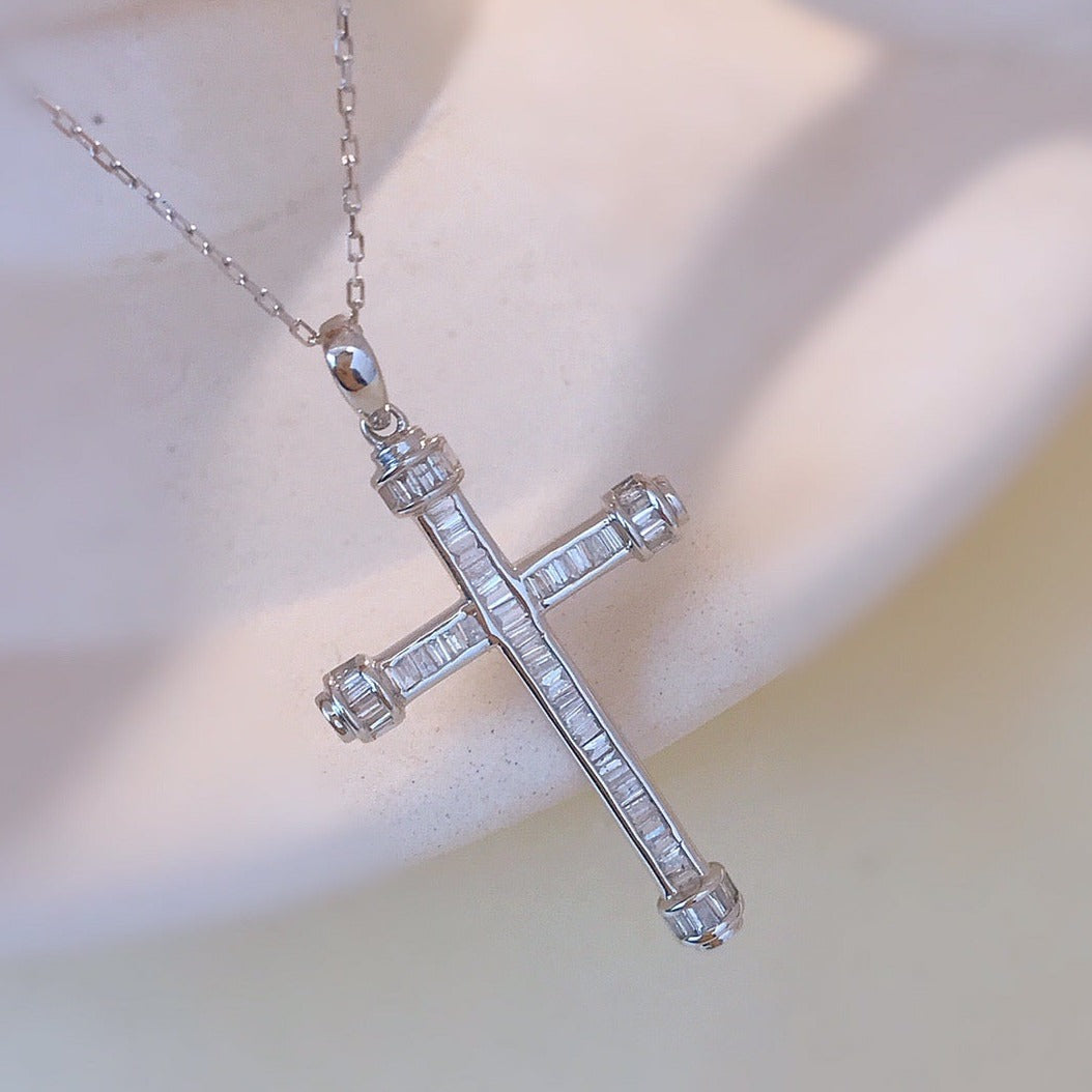 Vintage 18K Solid Gold Full Diamond Cross Pendant Necklace