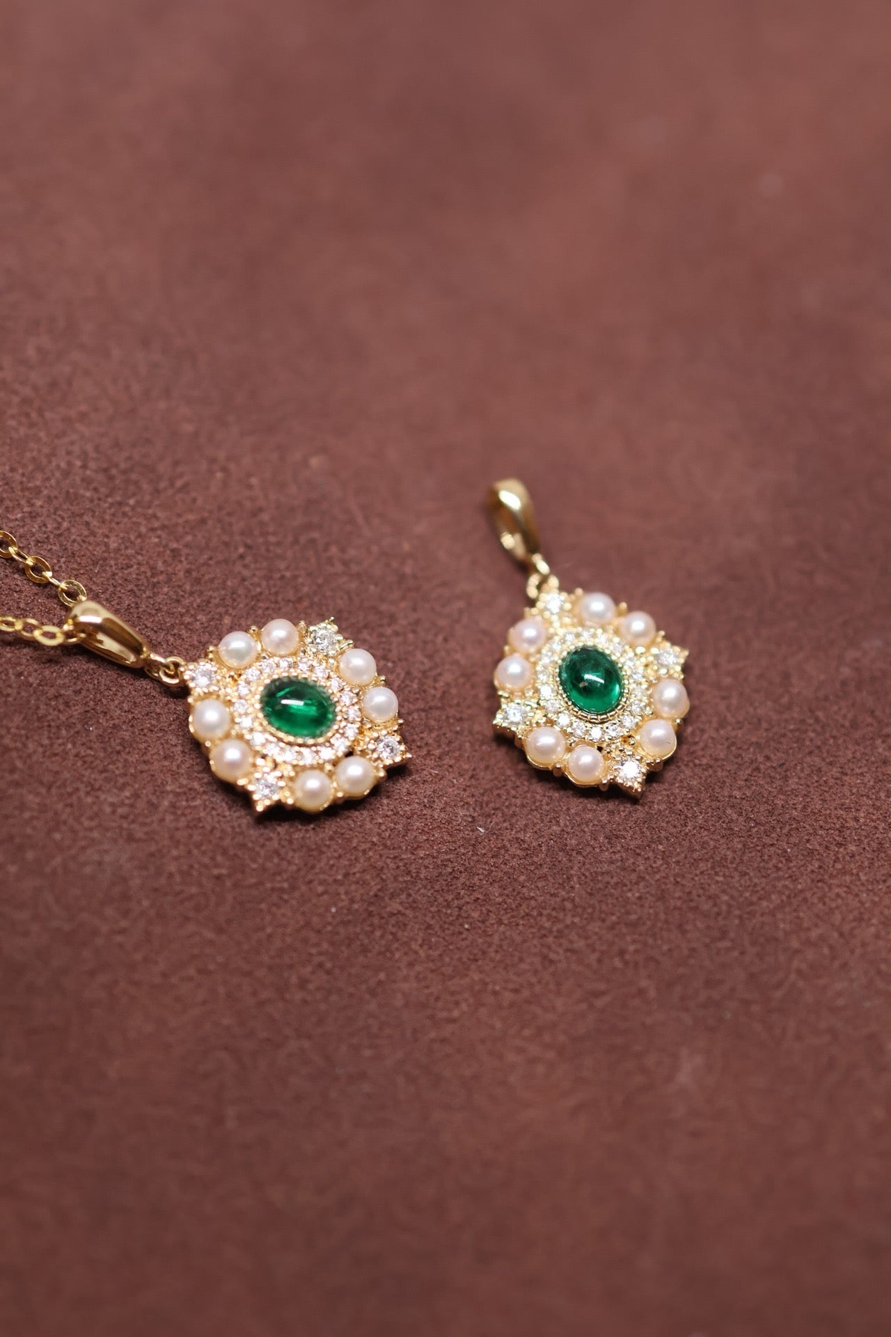 18K solid gold Emerald Pendant , Emerald Pendant necklace