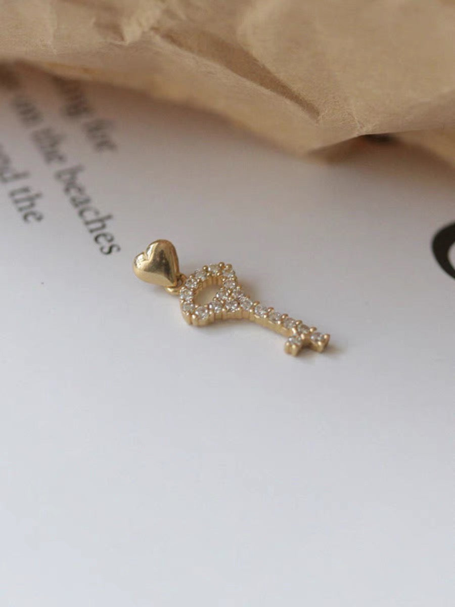 Vintage 14K Solid Gold CZ Diamond Key Pendant, Solid Gold pendant necklace