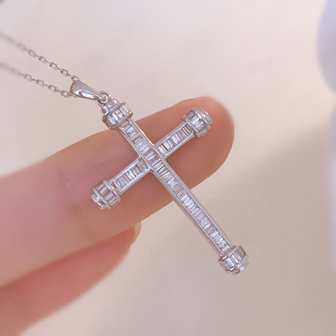 Vintage 18K Solid Gold Full Diamond Cross Pendant Necklace