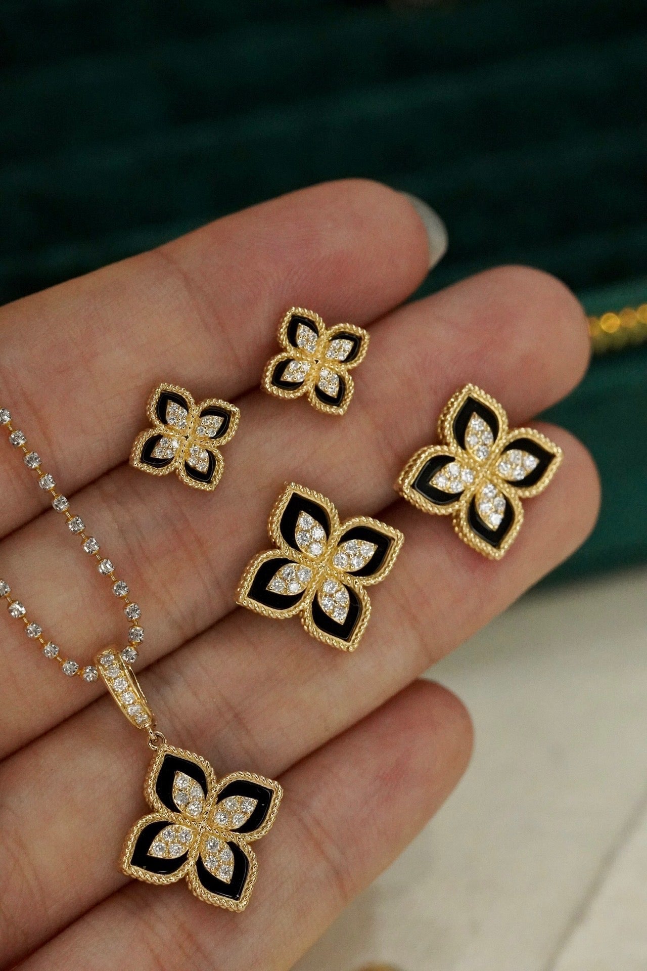 18K solid gold clover Diamond Onyx pendant, earrings , Bracelet, Ring , 18K gold Pendant Necklace