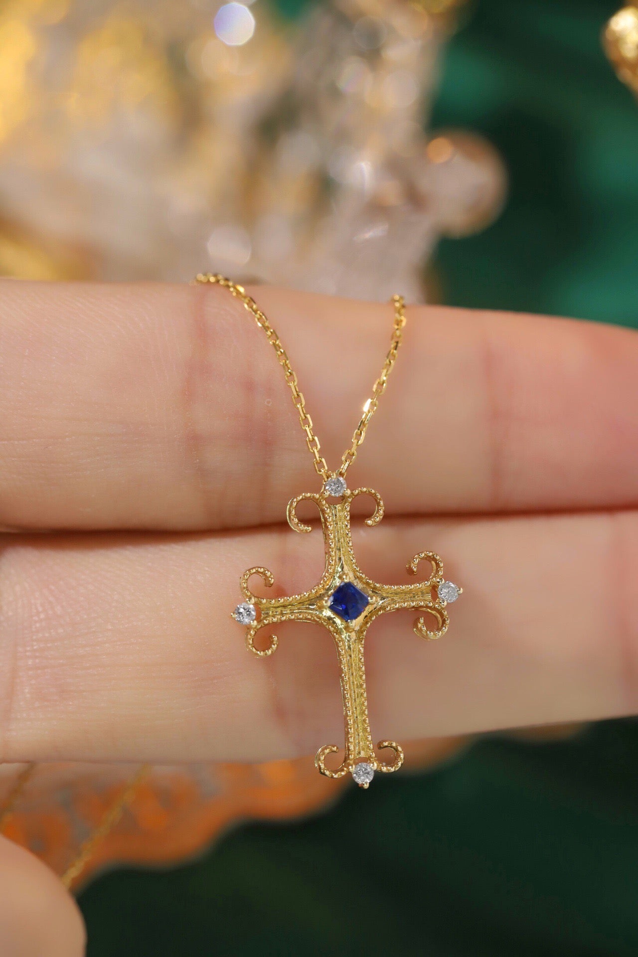 Vintage 18K Solid Gold Genuine Sapphire Cross Pendant Necklace