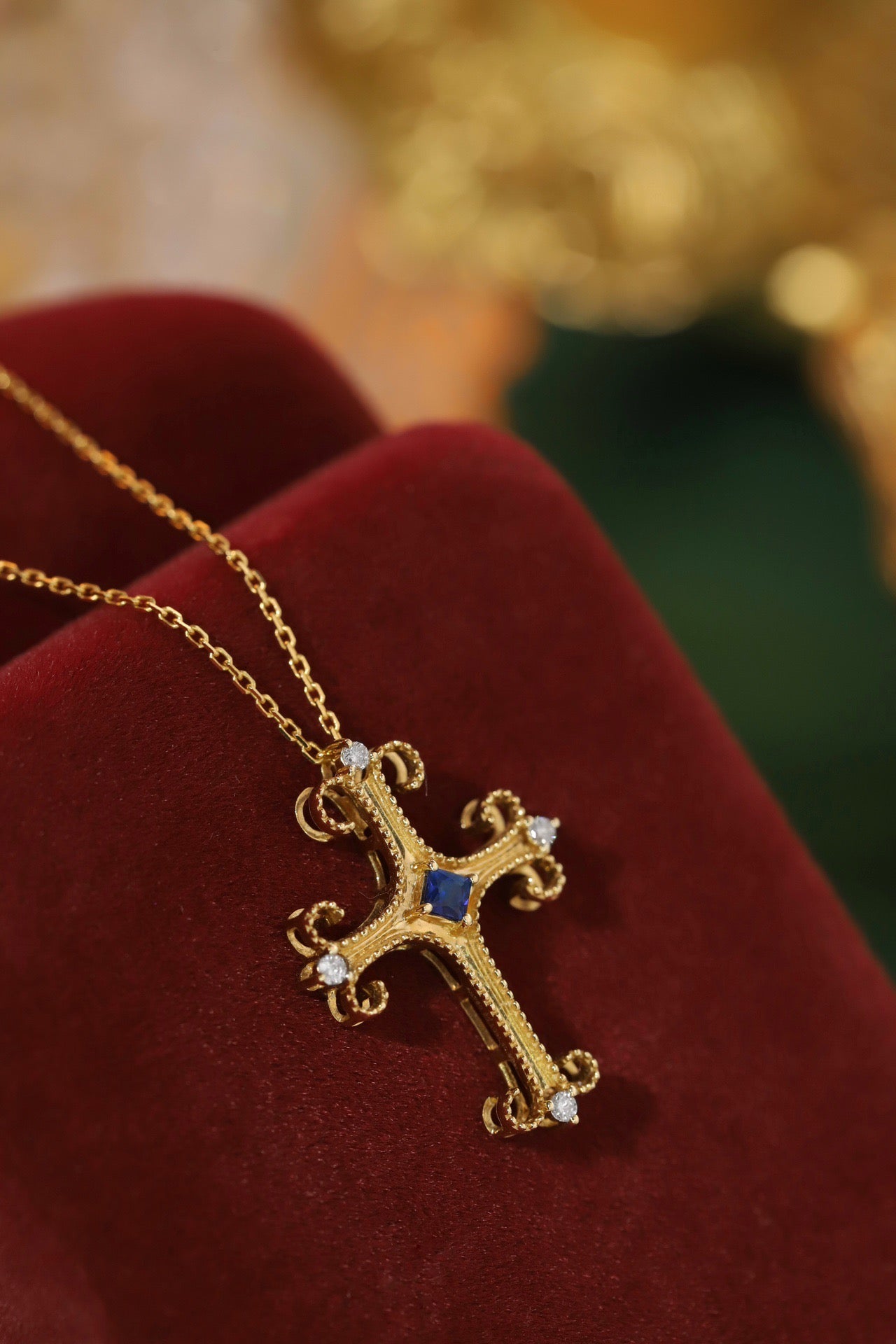 Vintage 18K Solid Gold Genuine Sapphire Cross Pendant Necklace