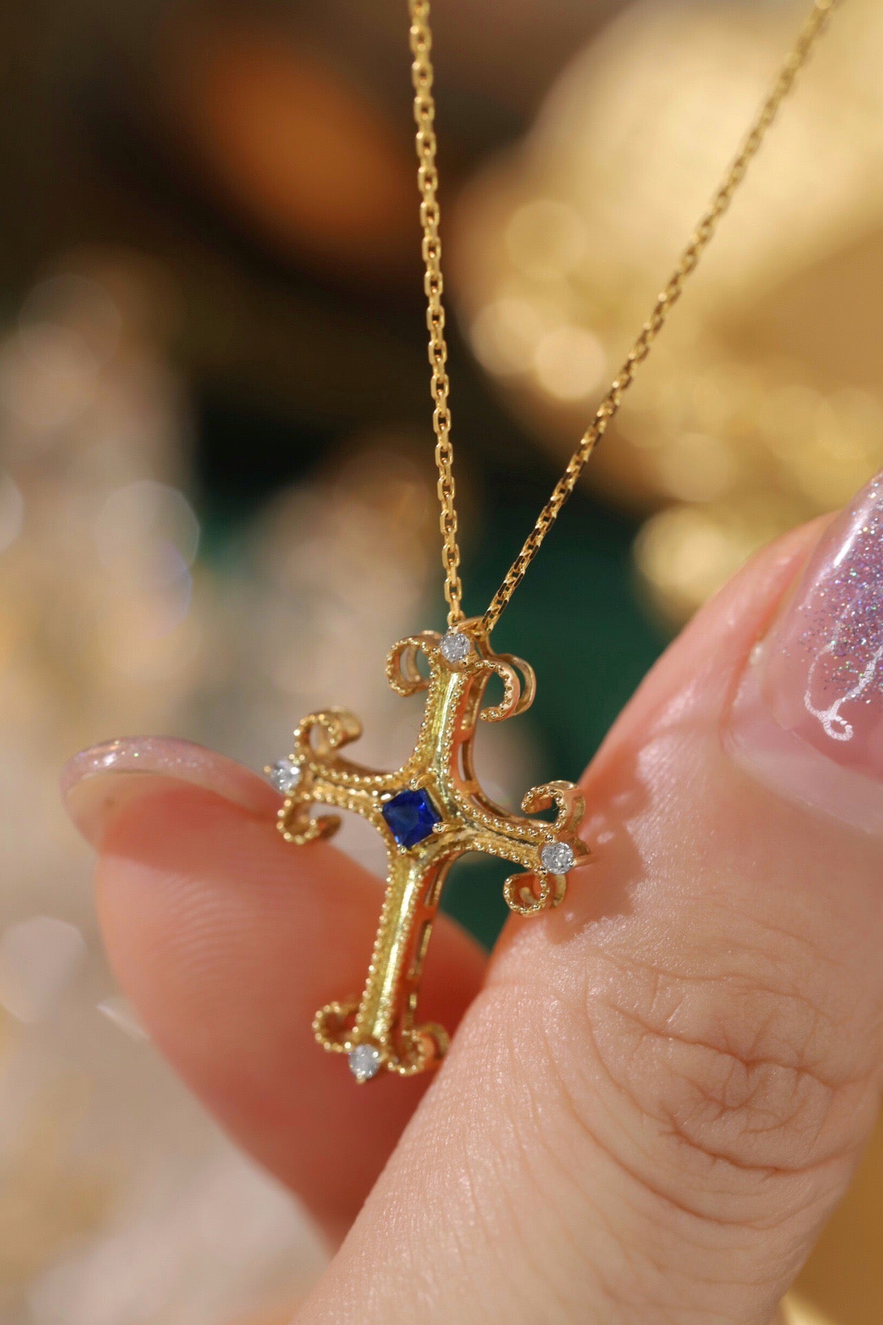 Vintage 18K Solid Gold Genuine Sapphire Cross Pendant Necklace