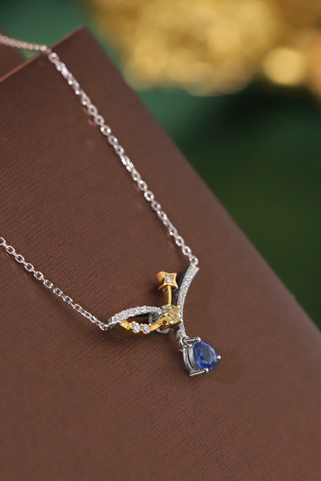 Art Deco 18K Solid Gold genuine Sapphire Diamond Necklace