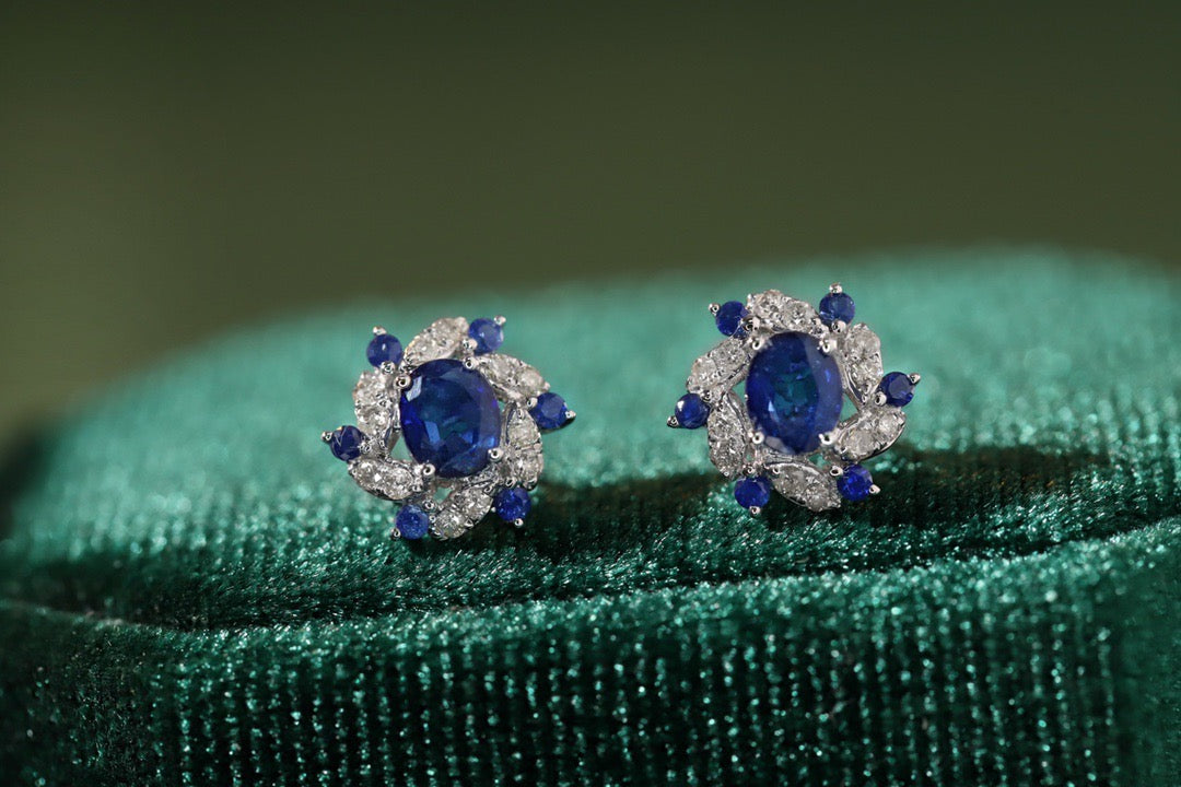 Vintage 18K Solid Gold Genuine Sapphire Diamond Earrings