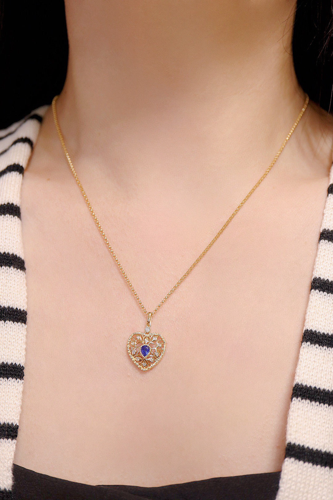 Vintage 18K Solid Gold Sapphire Diamond Heart Pendant, Wedding Pendant, Gift for her