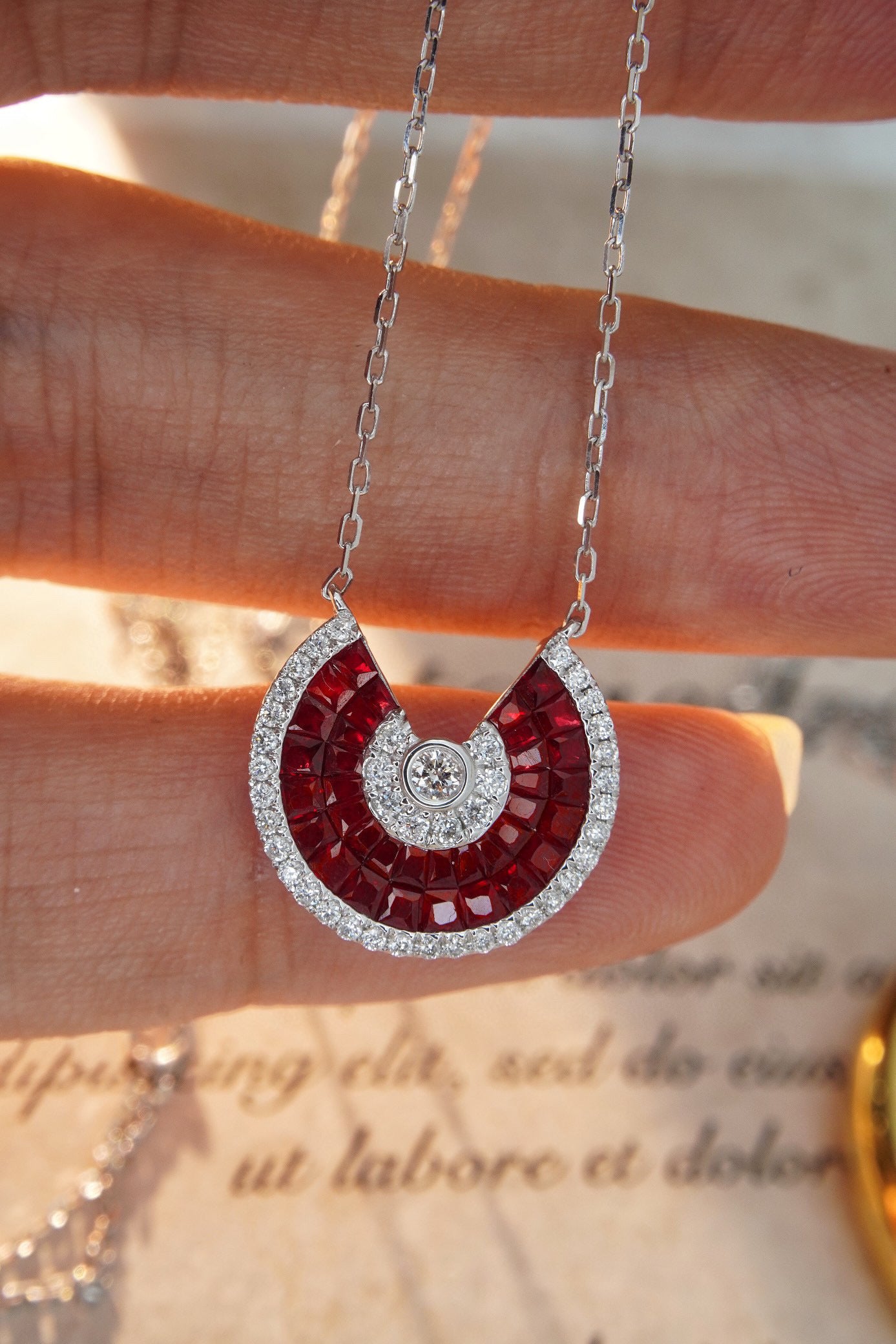 Vintage 18K Solid Gold Genuine Ruby Diamond Pendant Necklace