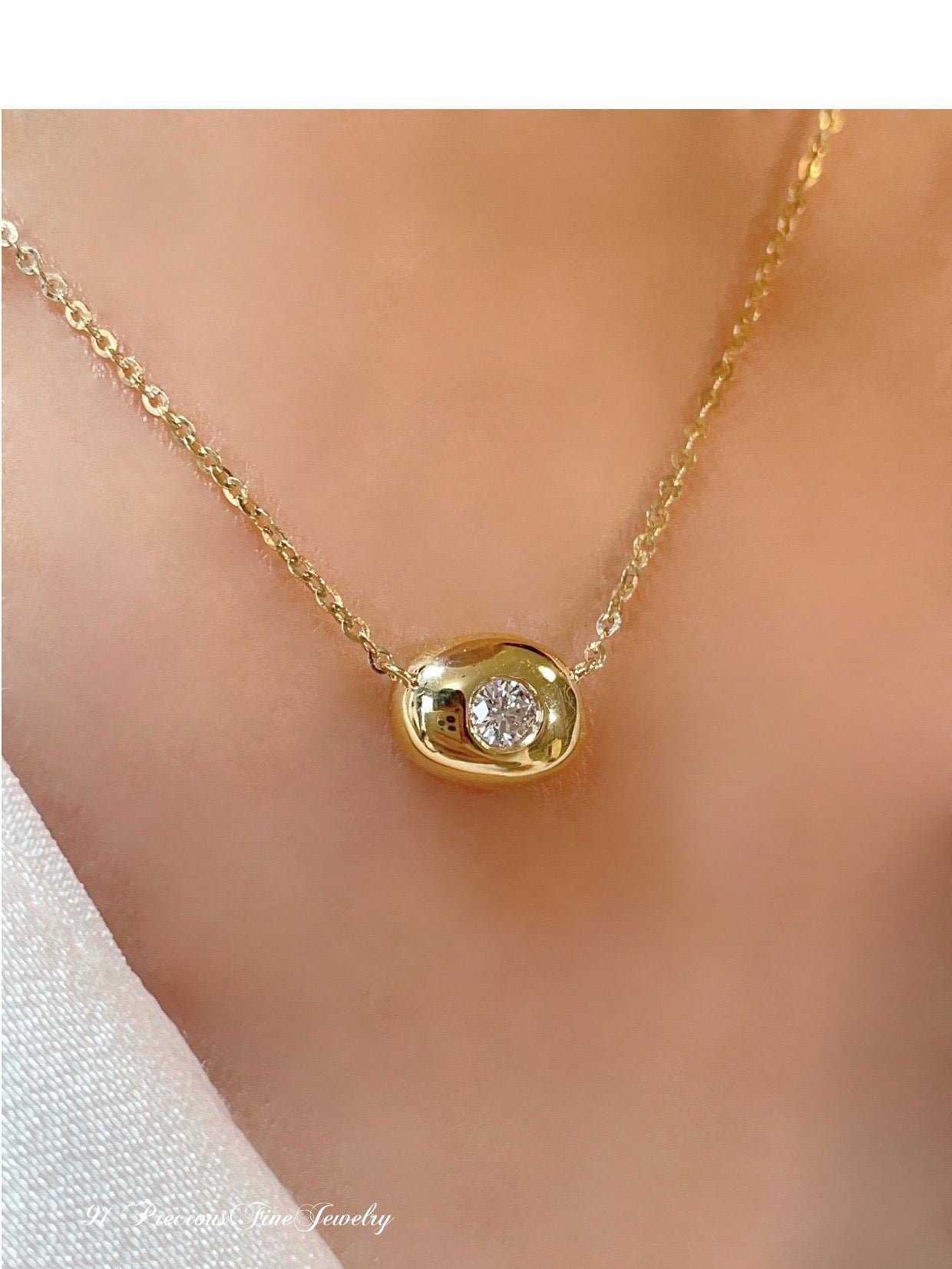 Vintage 18K Solid Gold Diamond Pendant Necklace