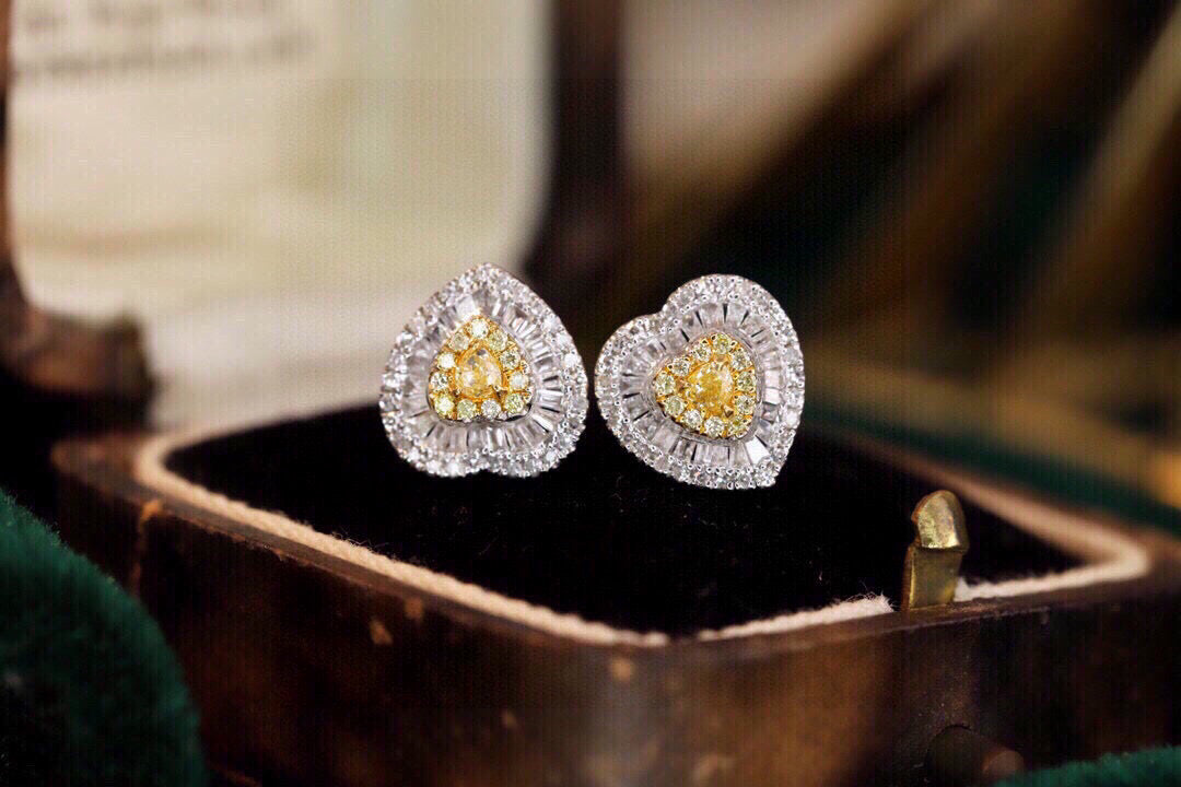 Heart Diamond Earrings, 18K Solid Gold Yellow Gold Heart Stud Earrings, everyday wear earrings