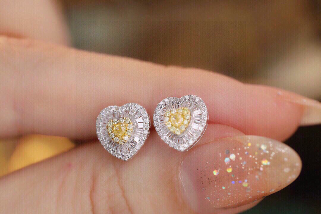 Heart Diamond Earrings, 18K Solid Gold Yellow Gold Heart Stud Earrings, everyday wear earrings