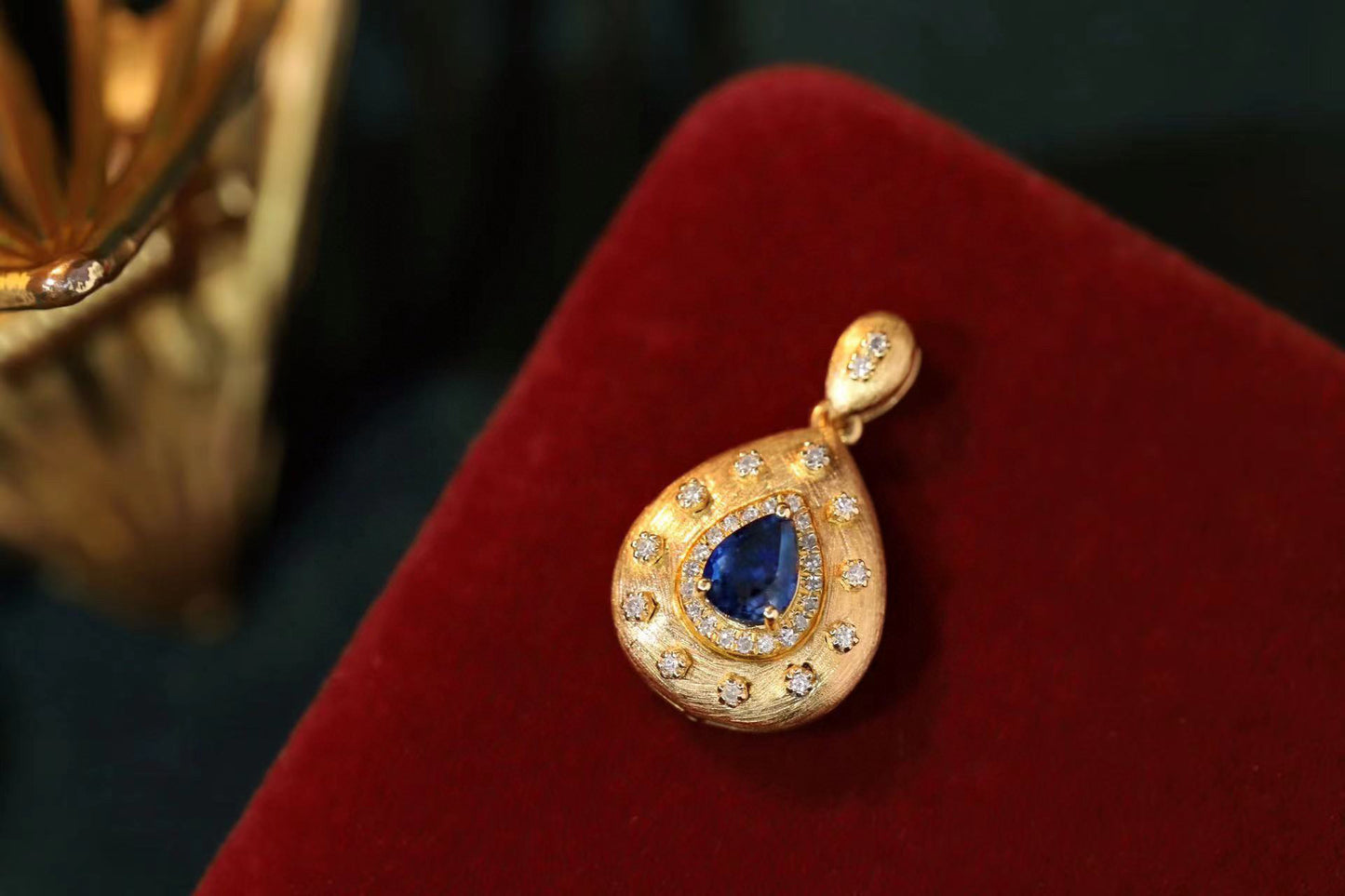 Vintage Gold Sapphire Pendant,18K Solid Gold Natural Sapphire Diamond Pendant