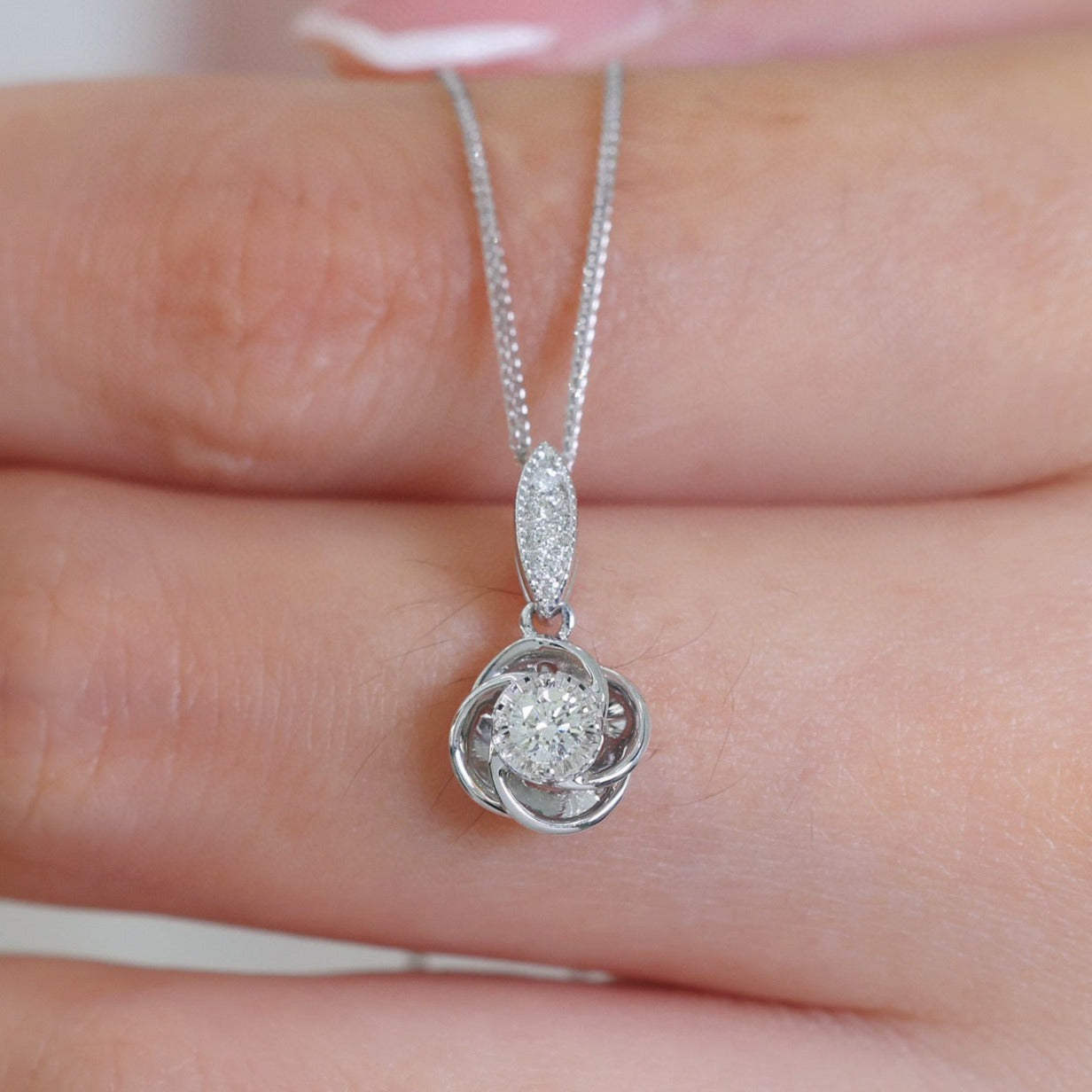 Dainty Flower Diamond Necklace, 18K Solid Gold Diamond Pendant Necklace