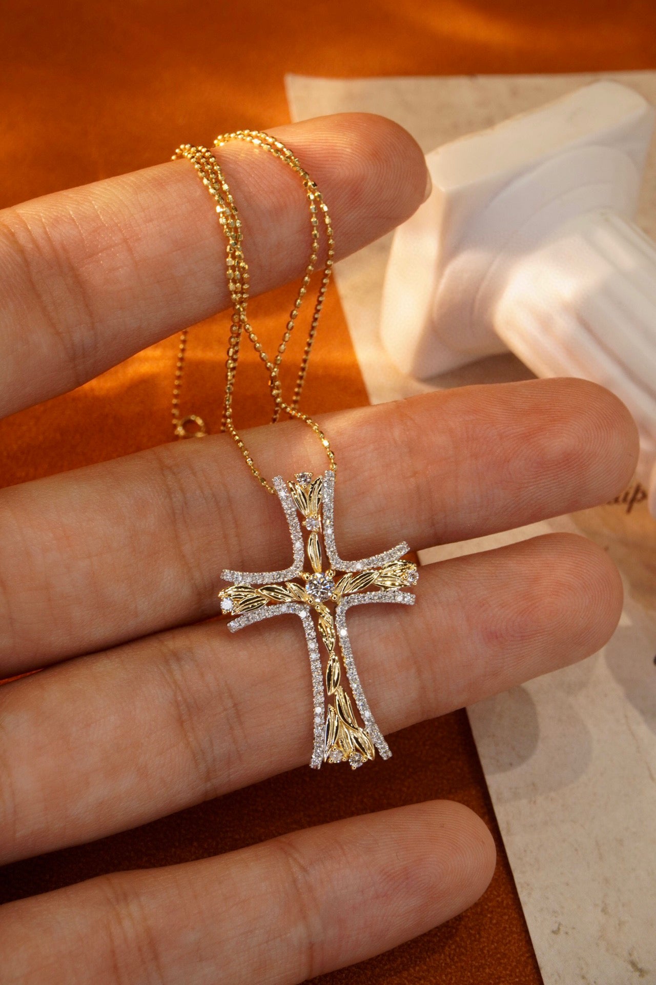 Vintage Gold Diamond Cross Pendant Necklace,18K Solid Gold Cross Diamond pendant