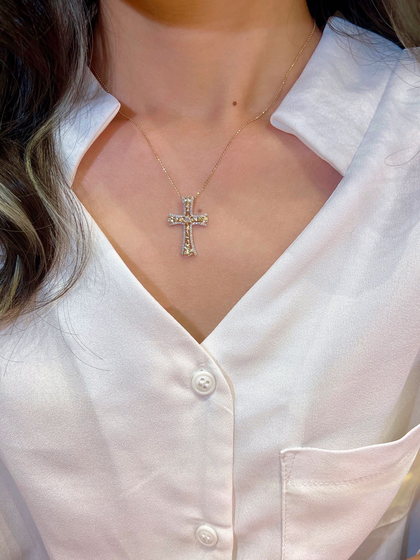 Vintage Gold Diamond Cross Pendant Necklace,18K Solid Gold Cross Diamond pendant