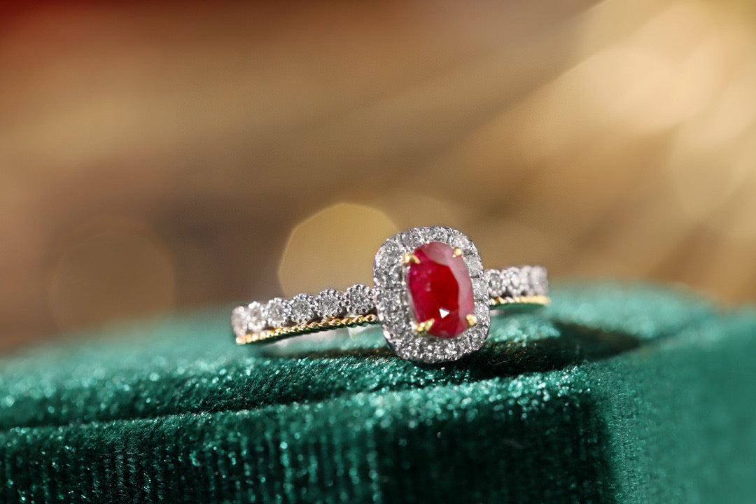 Art Deco 18K Solid Gold Ruby Diamond Ring