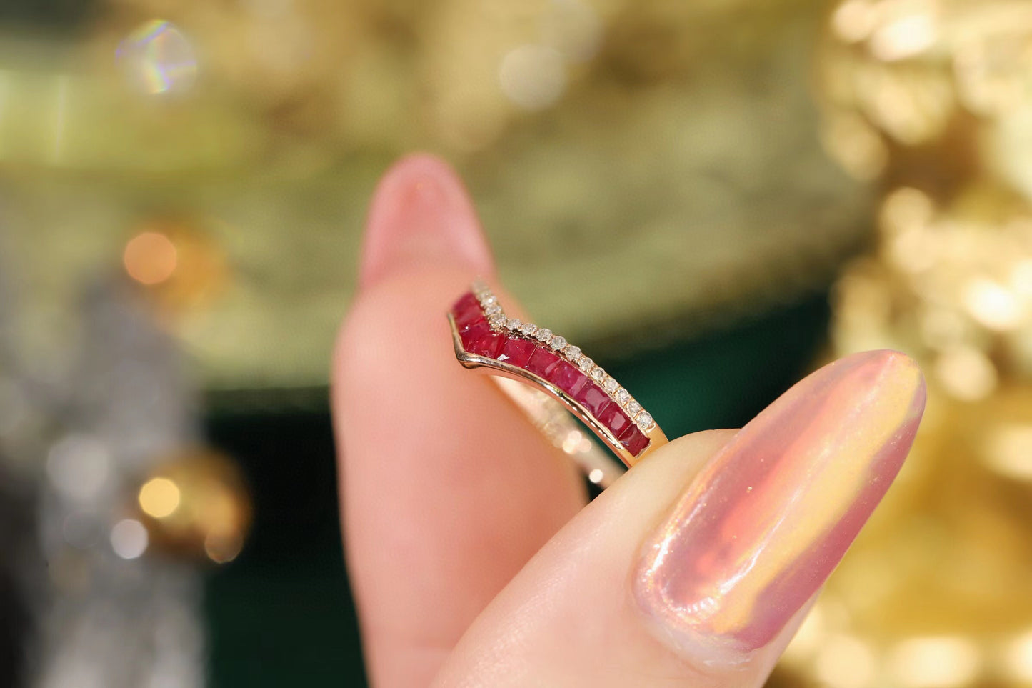 Vintage 18K Solid Gold Ruby Diamond V Band