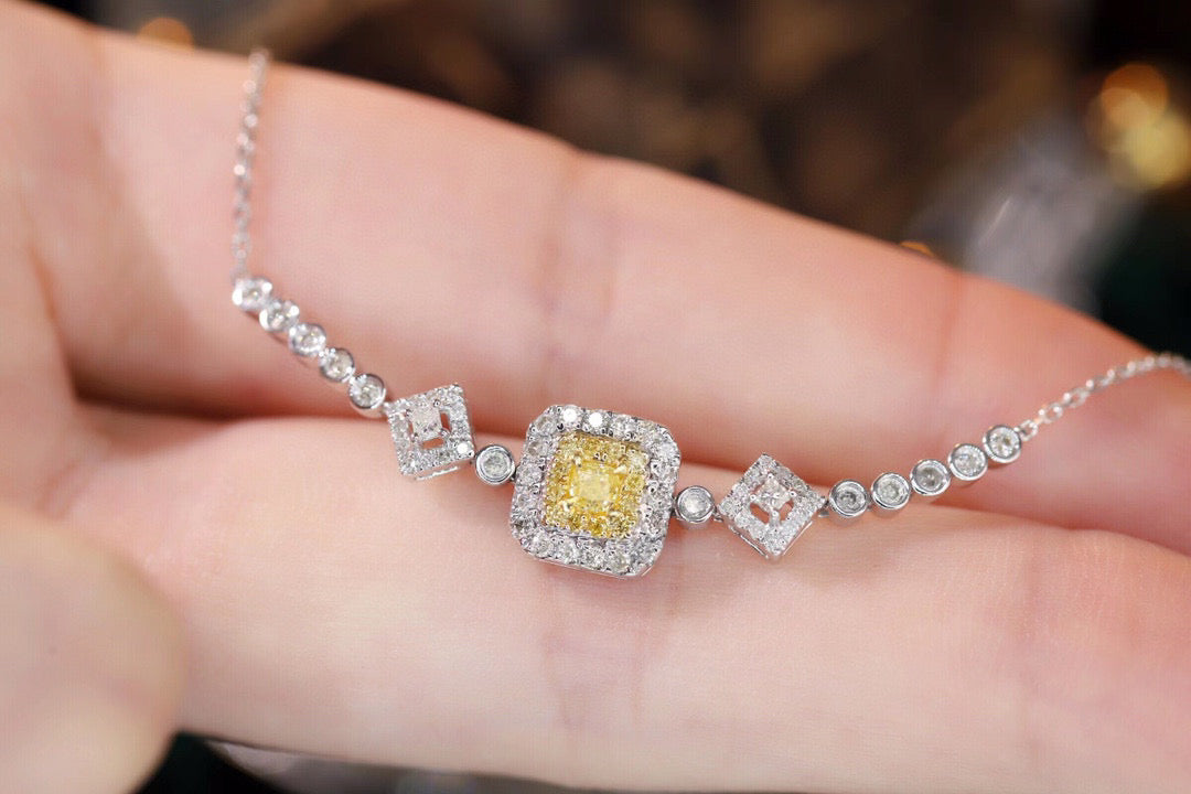 Vintage 18K Solid Gold Yellow Diamond Bracelet