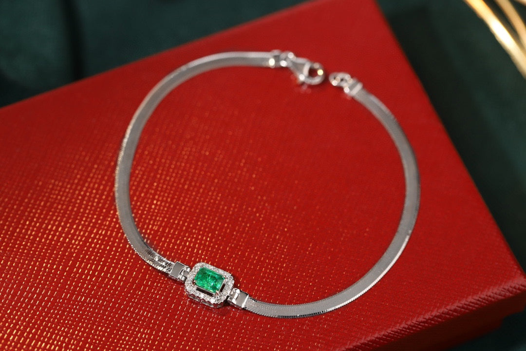 Vintage 18K Solid Gold Emerald Diamond Bracelet