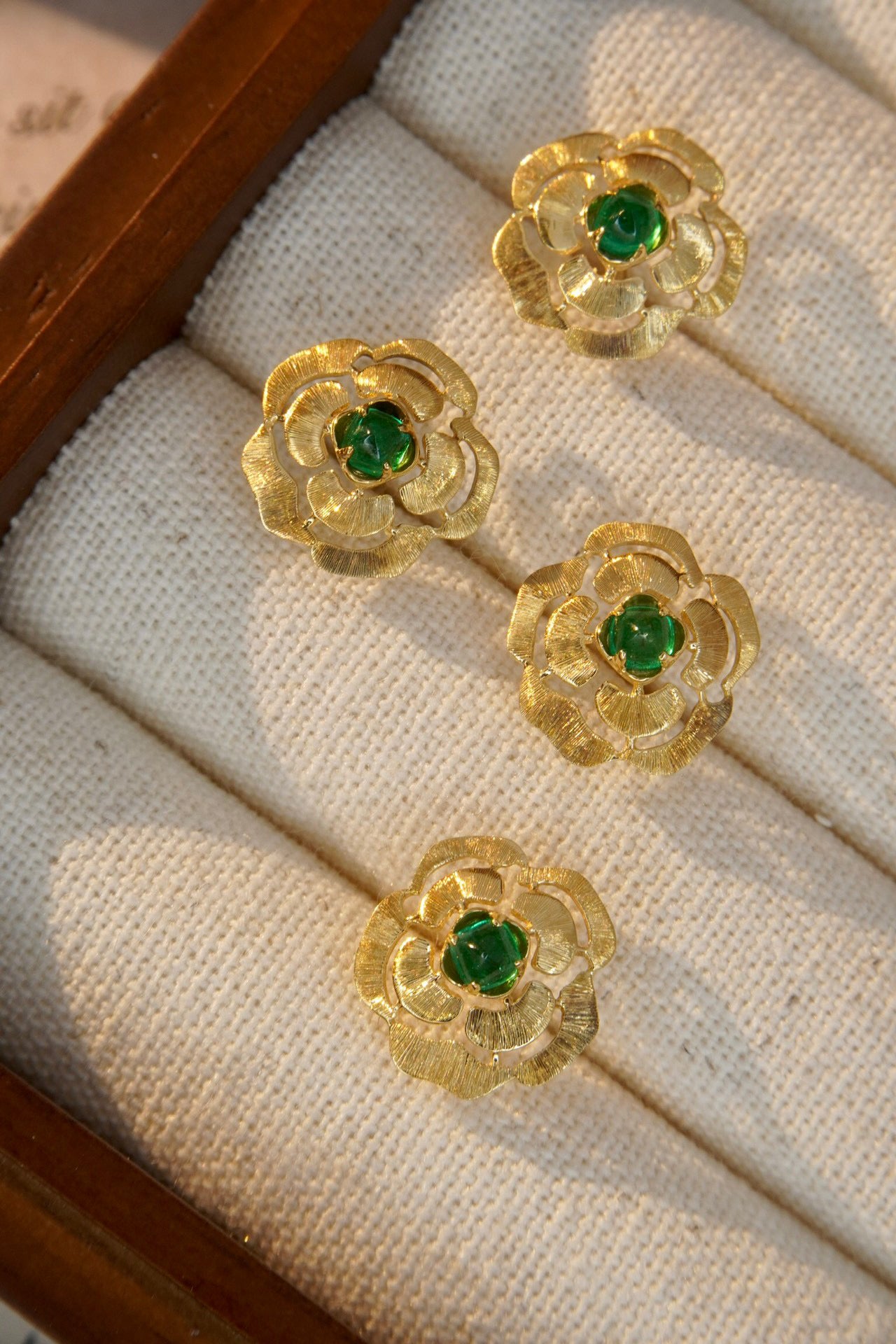 Vintage 18K Solid Gold Emerald Rose Earrings