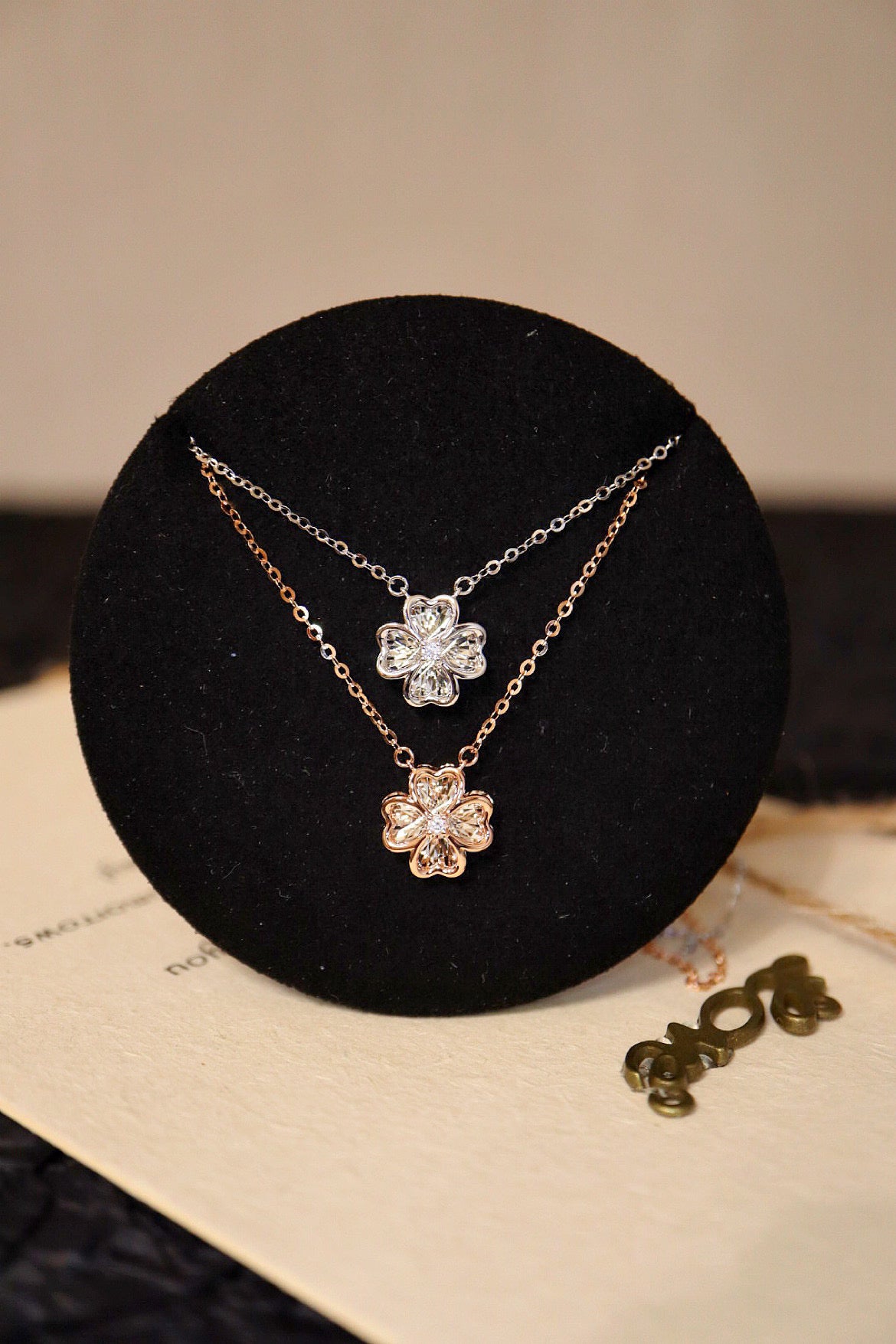 18K Solid Gold Diamond Four leaf flower Pendant Necklace