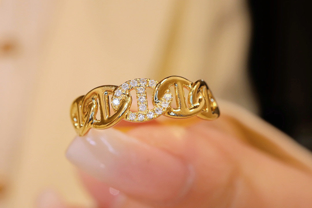 18K Solid Gold Diamond Mariner Band