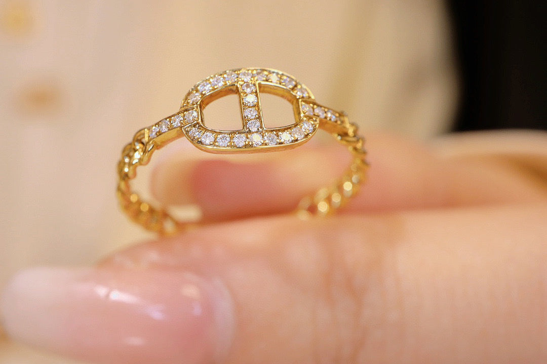 Vintage 18K Solid Gold Diamond Mariner Ring