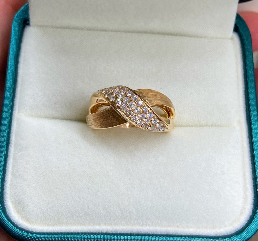 Vintage X Ring, 18K Solid Gold Diamond Band