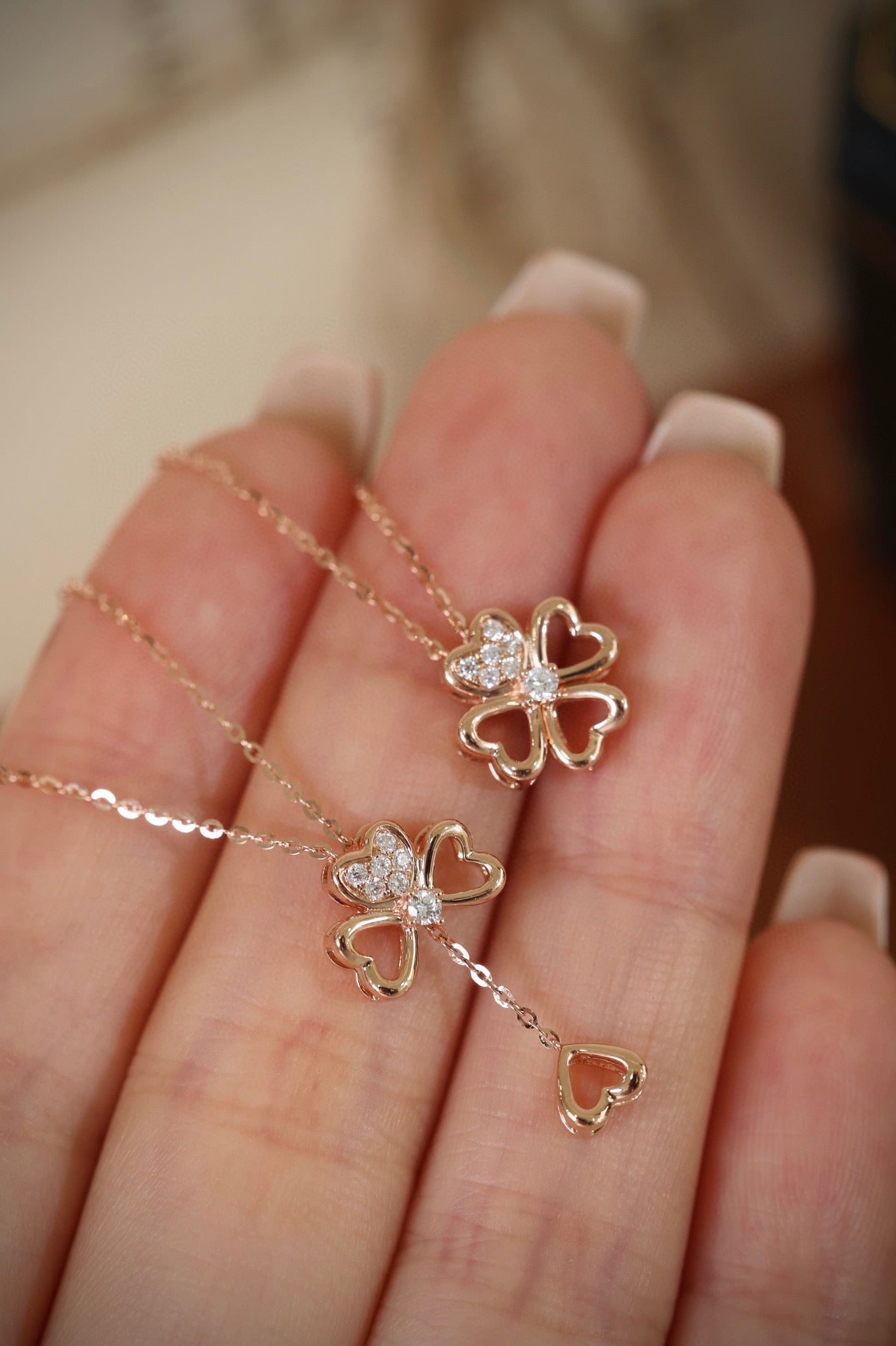 Vintage 18K Solid Gold Clover Diamond Necklace