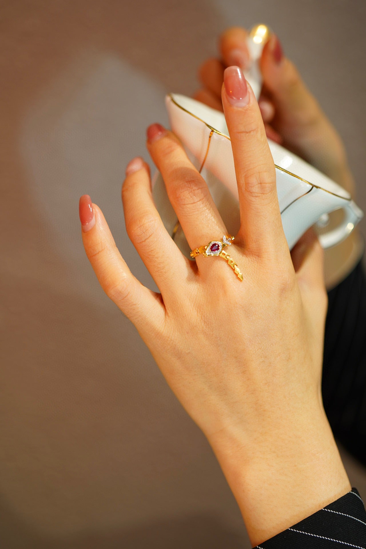 Vintage 18K Solid Gold Ruby Snake Pendant Ring