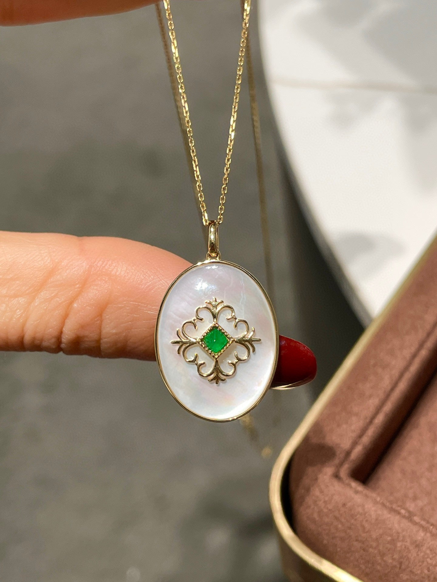 Art Deco 18K Solid Gold Emerald Pendant