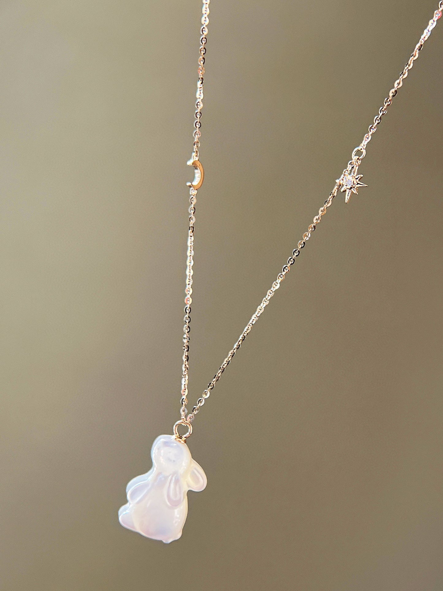 18K Solid Gold Mother of Pearl Rabbit Pendant Necklace