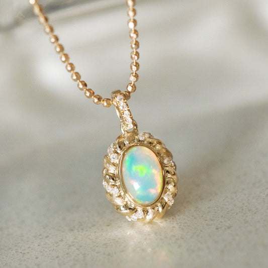 Vintage 18K Solid Gold Opal Diamond Pendant