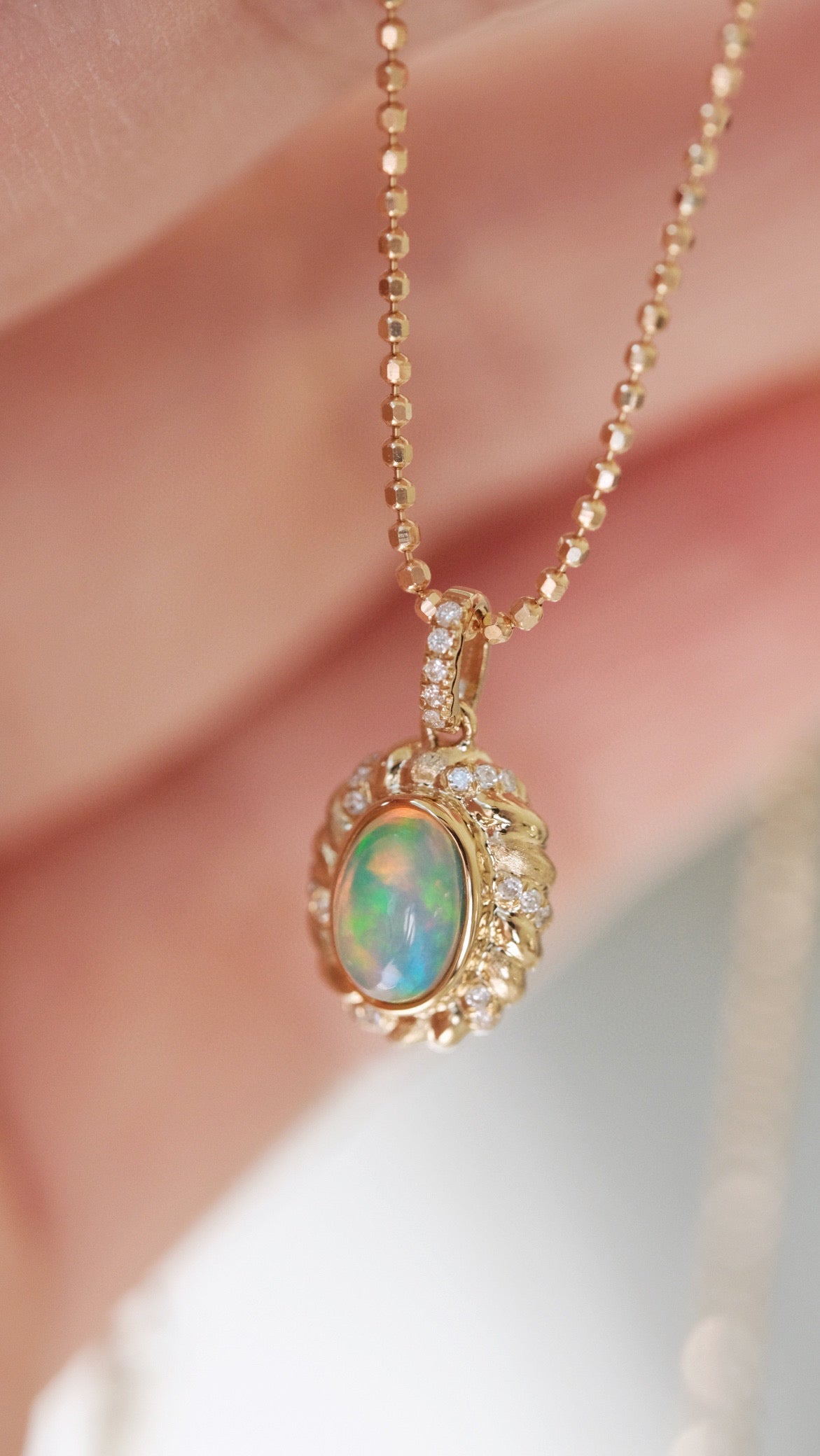 Vintage 18K Solid Gold Opal Diamond Pendant